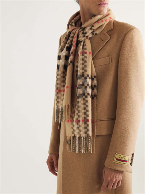 men burberry scarf fit|burberry scarf men's outlet.